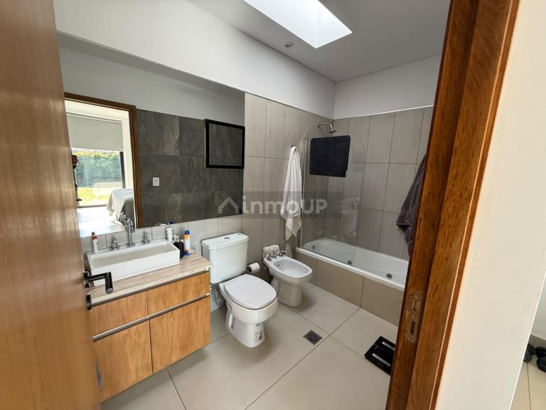 Casa en Venta en Lujan de Cuyo, Mendoza - USD 340.000 | Inmoup - 17