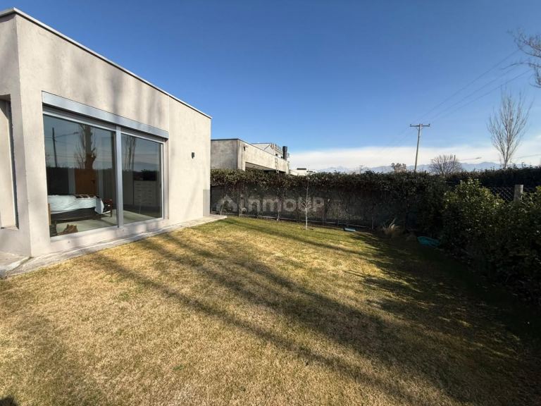 Casa en Venta en Lujan de Cuyo, Mendoza - USD 350.000 | Inmoup - 14