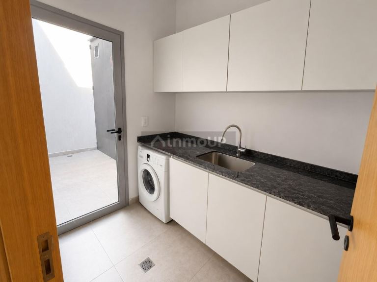 Casa en Venta en Lujan de Cuyo, Mendoza - USD 350.000 | Inmoup - 44