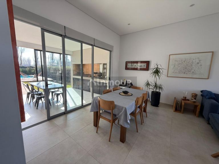 Casa en Venta en Lujan de Cuyo, Mendoza - USD 350.000 | Inmoup - 33