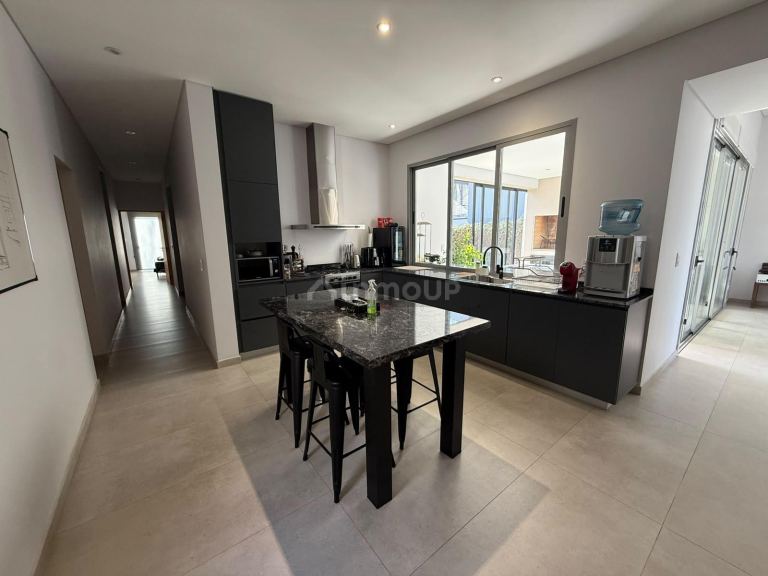 Casa en Venta en Lujan de Cuyo, Mendoza - USD 350.000 | Inmoup - 36