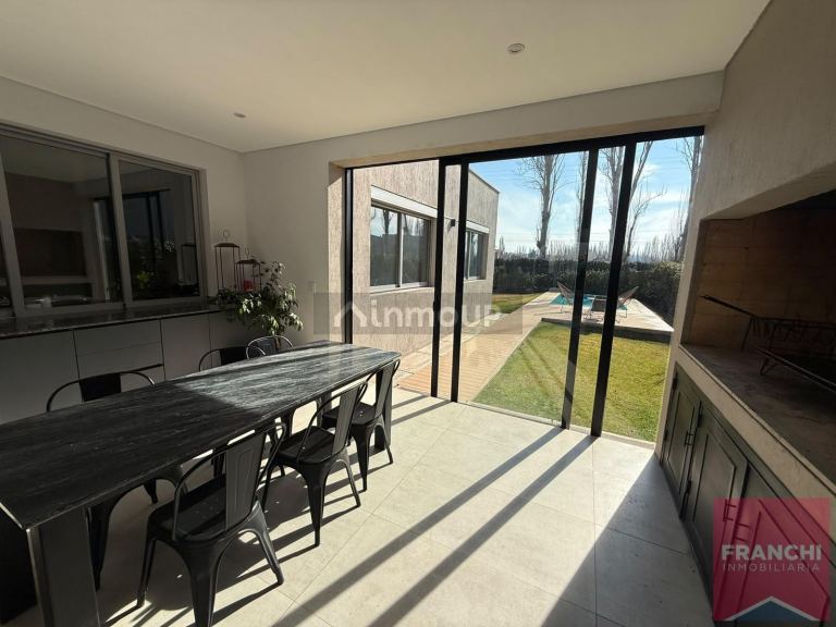 Casa en Venta en Lujan de Cuyo, Mendoza