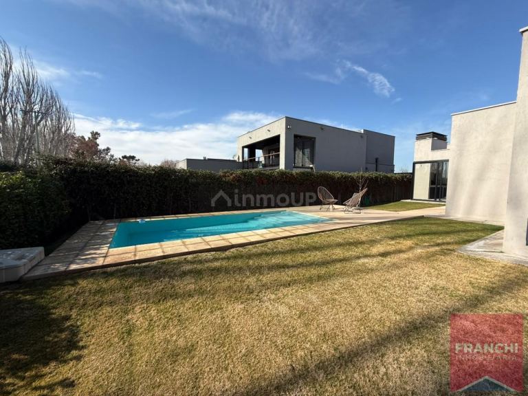 Casa en Venta en Lujan de Cuyo, Mendoza