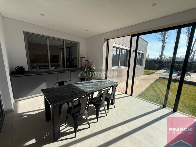 Casa en Venta en Lujan de Cuyo, Mendoza