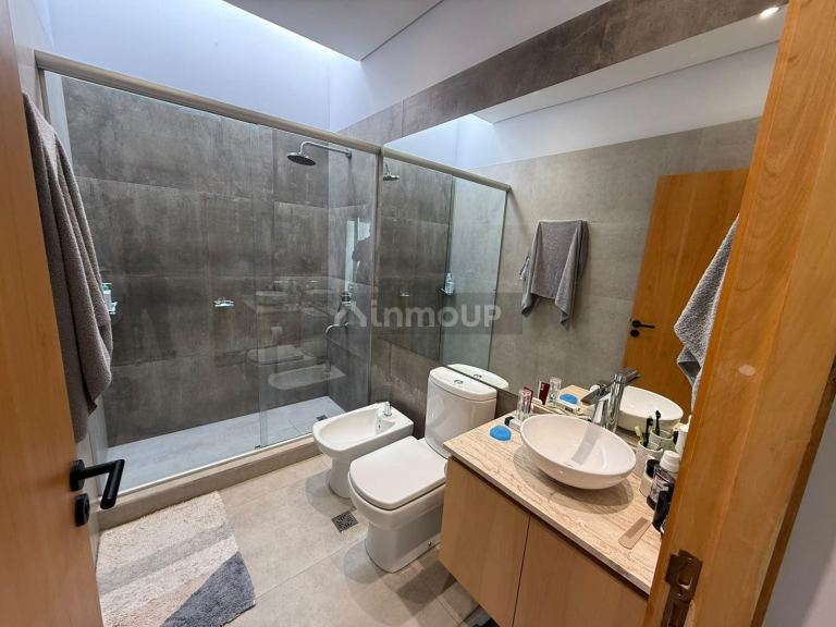 Casa en Venta en Lujan de Cuyo, Mendoza - USD 350.000 | Inmoup - 25