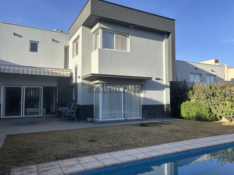 Casa en Alquiler en Las Heras, Mendoza