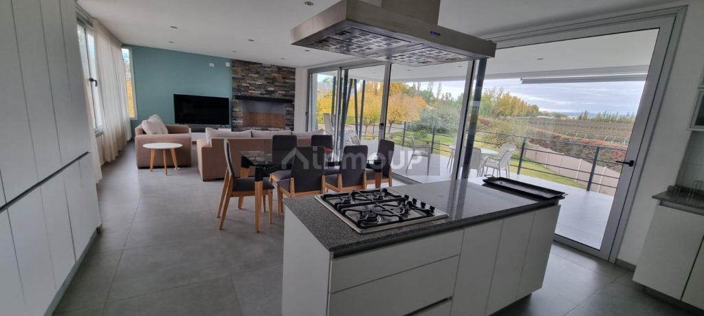 Casa en Venta en Maipu, Mendoza