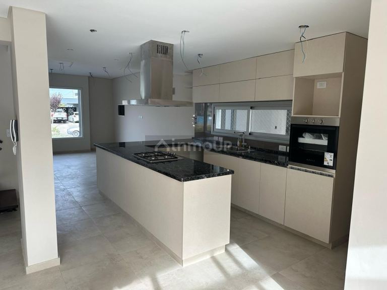Casa en Venta en Maipu, Mendoza
