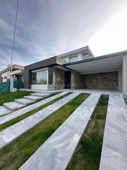 Casa en Venta en Maipu, Mendoza