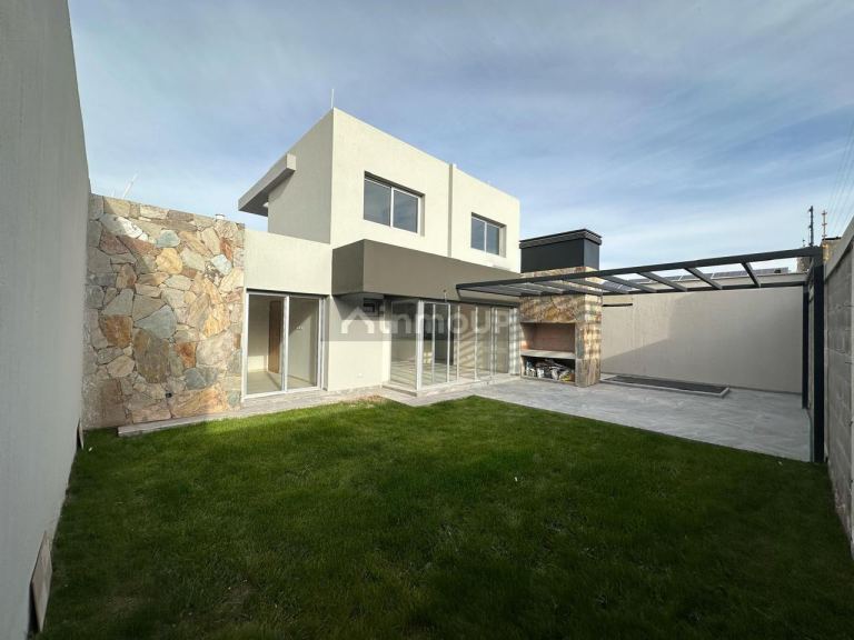 Casa en Venta en Maipu, Mendoza