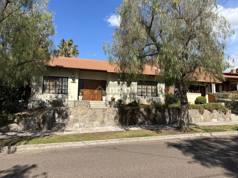 Casa en Venta en Capital, Mendoza