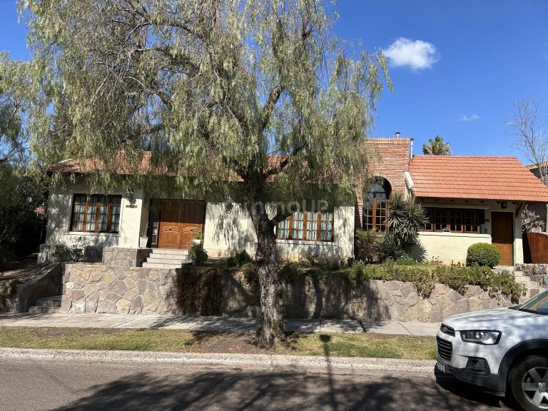 Casa en Venta en Capital, Mendoza