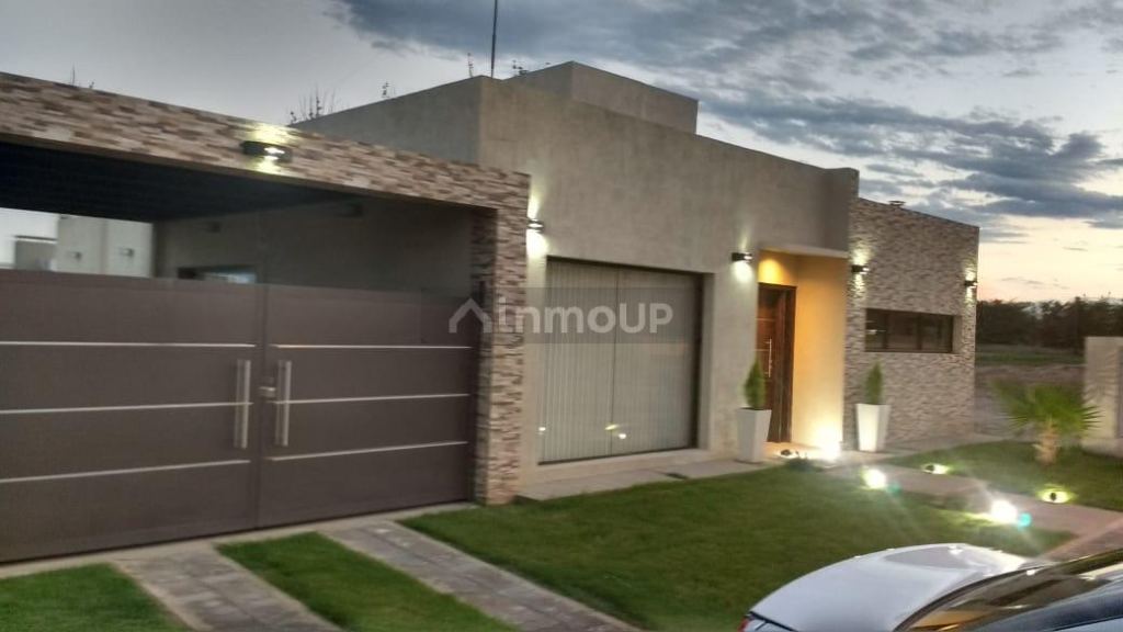 Casa en Venta en Maipu, Mendoza