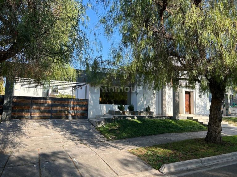 Casa en Venta en Capital, Mendoza