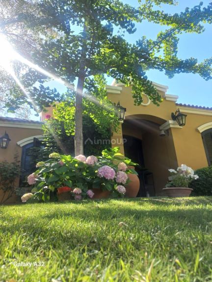 Casa en Venta en Lujan de Cuyo, Mendoza