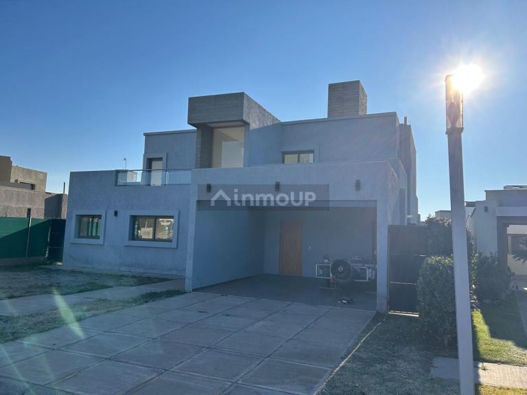 Casa en Venta en Guaymallen, Mendoza