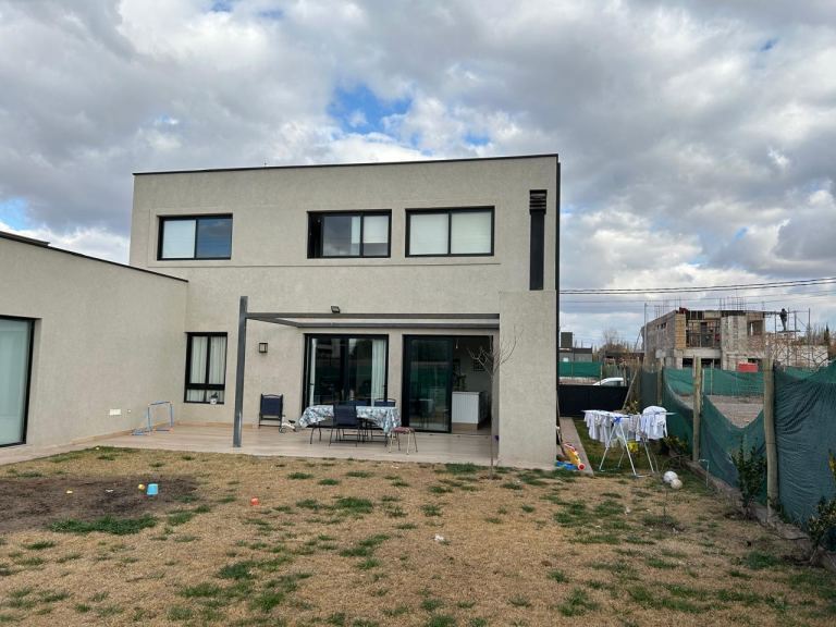Casa en Venta en Maipu, Mendoza