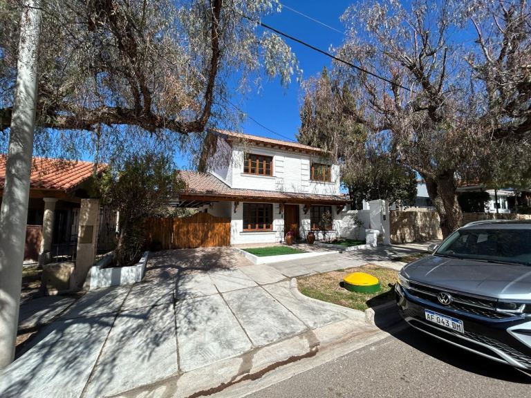 Casa en Alquiler en Capital, Mendoza
