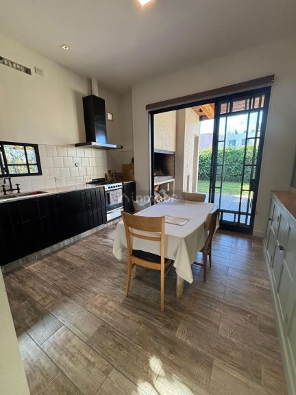 Casa en Venta en Maipu, Mendoza