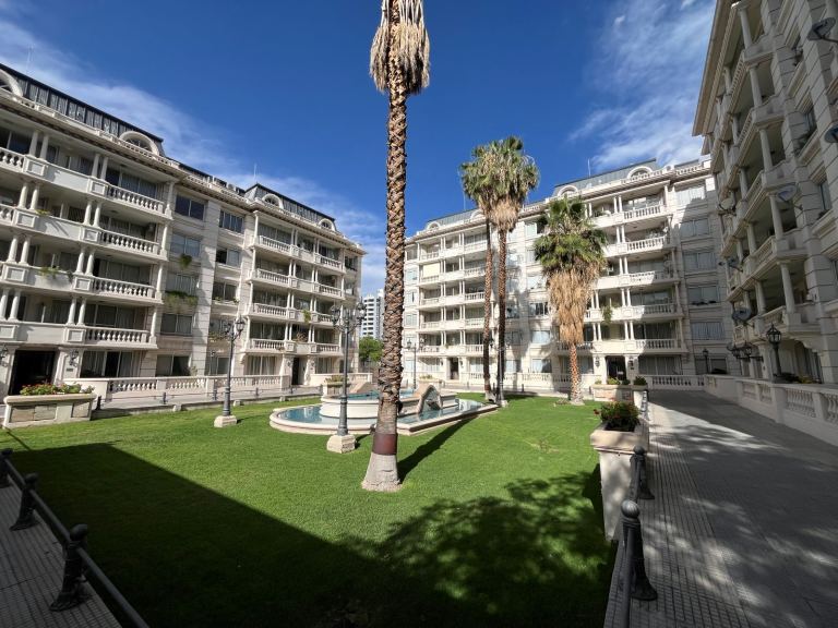 ESPAÑA 2469, Complejo Puertas de España