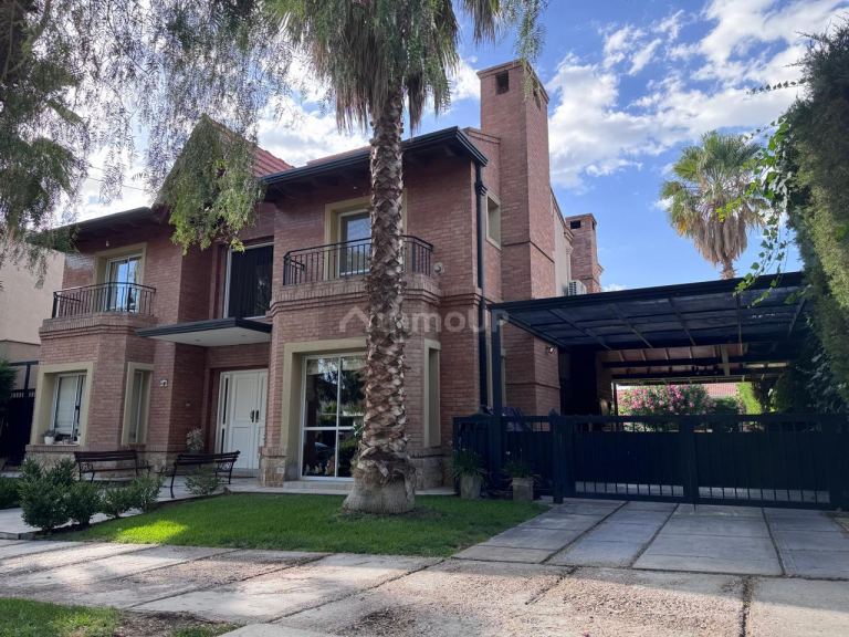 Casa en Venta en Capital, Mendoza