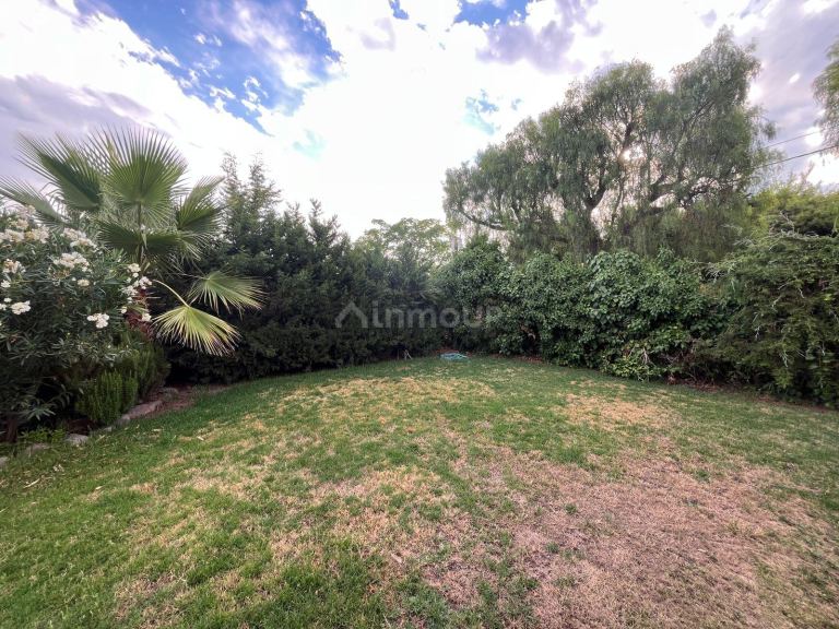 Casa en Alquiler en Capital, Mendoza