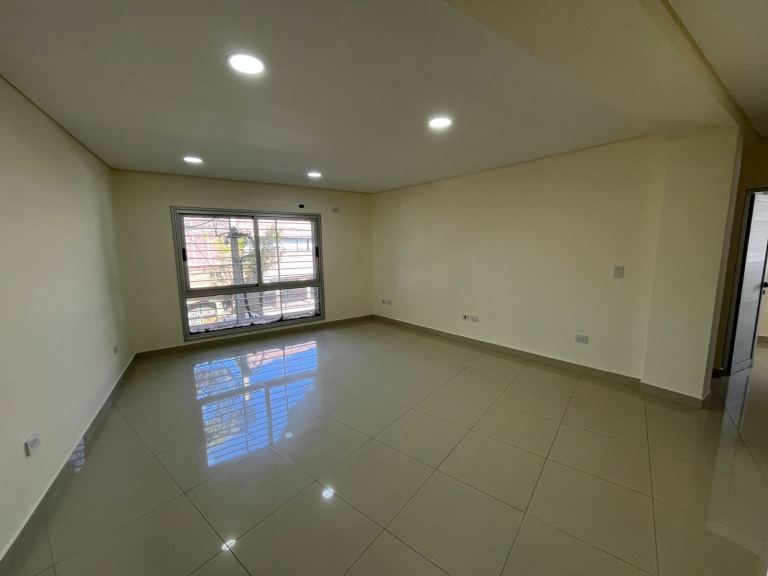 Tucuman 212 /\ Bombal /\ Esquina Almirante Brown