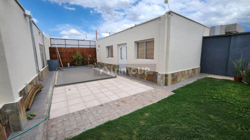 Casa en Venta en Maipu, Mendoza