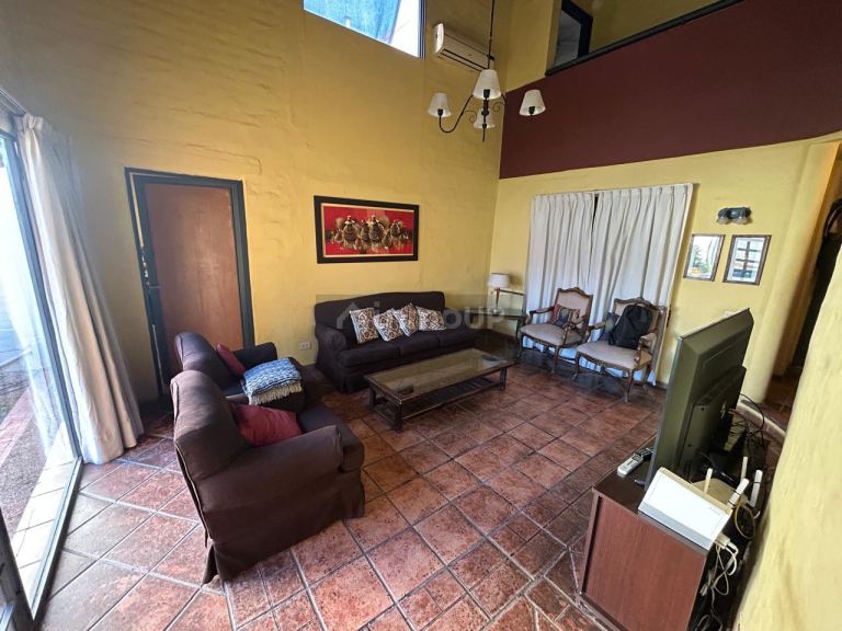 Casa en Venta en Guaymallen, Mendoza
