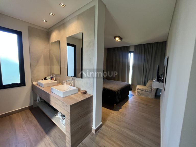 Casa en Venta en Lujan de Cuyo, Mendoza - USD 339.000 | Inmoup - 11
