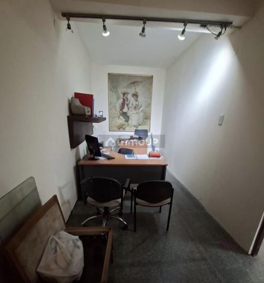Local Comercial en Venta en Capital, Mendoza - USD 100.000 | Inmoup - 8