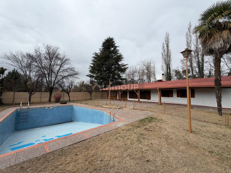 Casa en Alquiler en Lujan de Cuyo, Mendoza