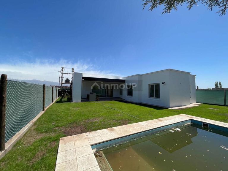 Casa en Alquiler en Lujan de Cuyo, Mendoza