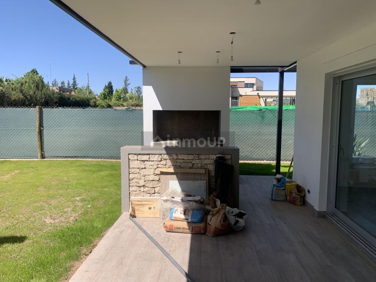 Casa en Alquiler en Lujan de Cuyo, Mendoza