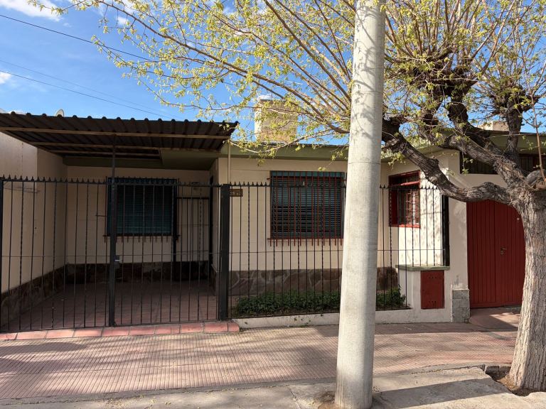 Barrio Infanta / Calle Arturo Jauretche