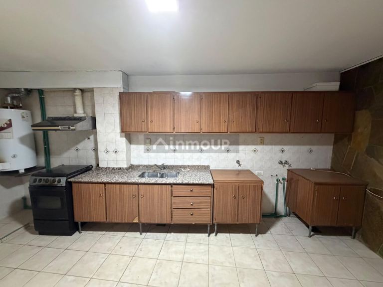 Capital Barrio Champagnat / Calle Dr. Nacif