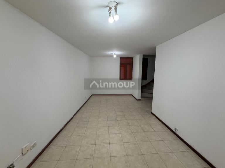 Capital Barrio Champagnat / Calle Dr. Nacif