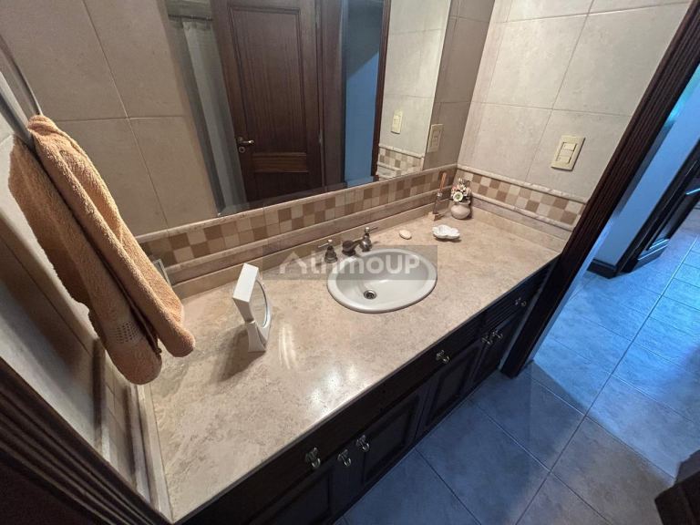 Casa en Venta en Guaymallen, Mendoza