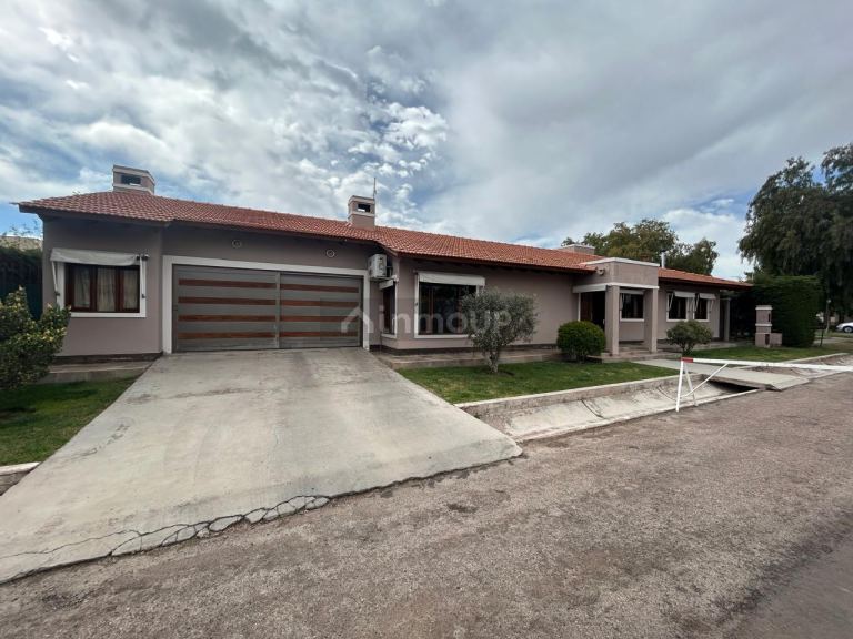 Casa en Venta en Guaymallen, Mendoza