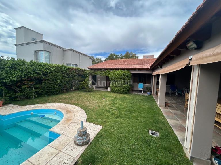 Casa en Venta en Guaymallen, Mendoza