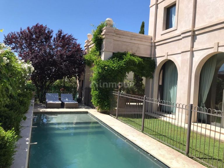 Casa en Venta en Capital, Mendoza