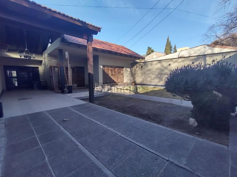 Casa en Venta en Capital, Mendoza
