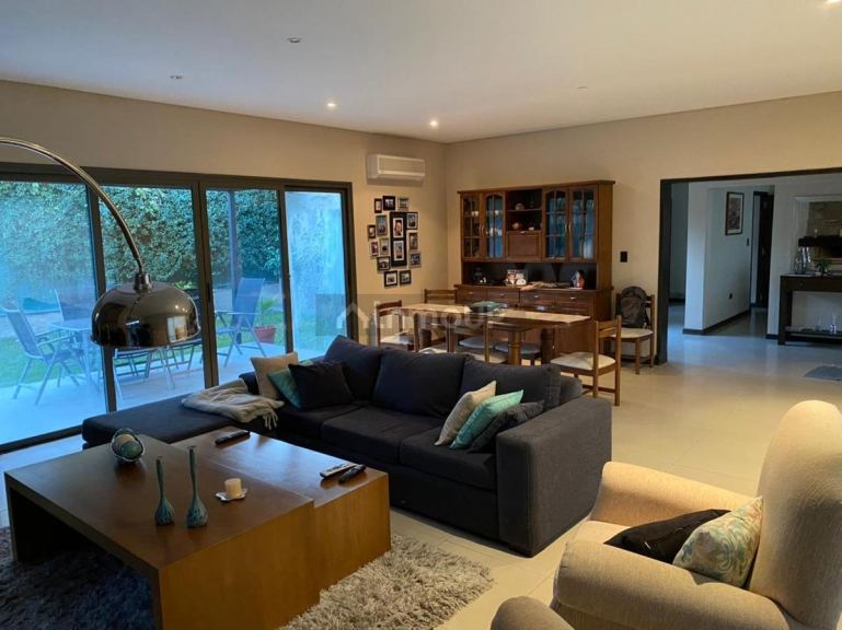 Casa en Venta en Godoy Cruz, Mendoza