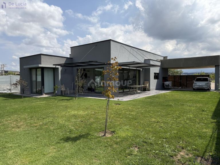 Casa en Venta en Maipu, Mendoza