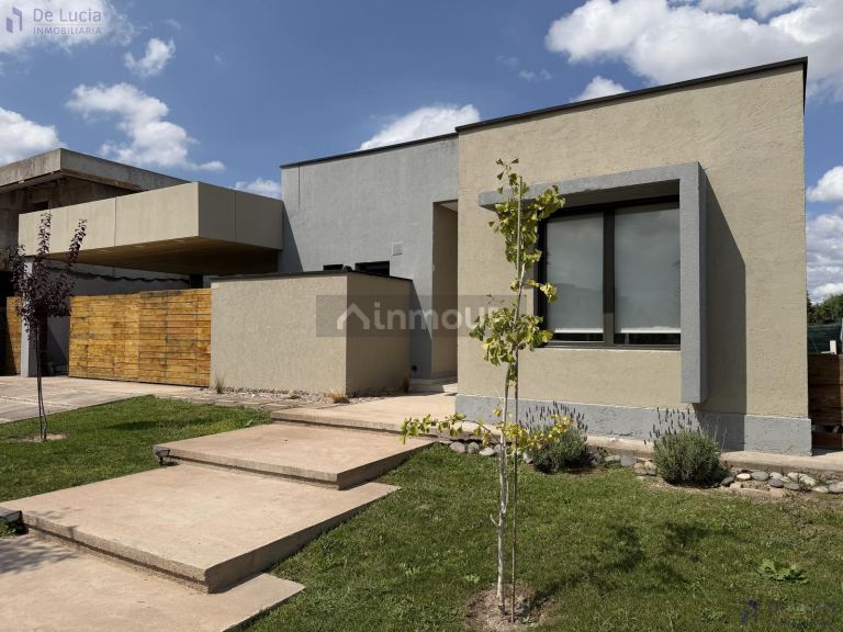 Casa en Venta en Maipu, Mendoza