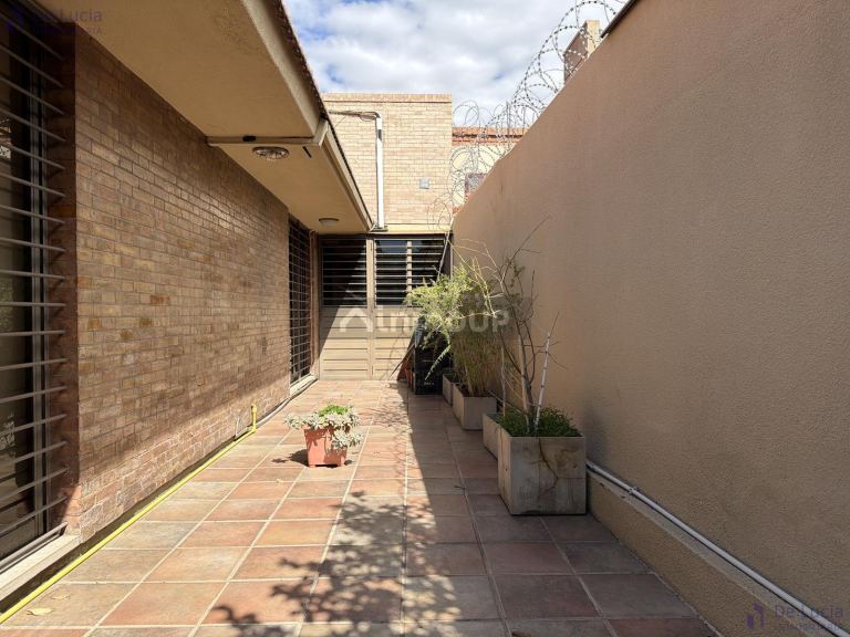 Casa en Venta en Guaymallen, Mendoza - USD 250.000 | Inmoup - 25