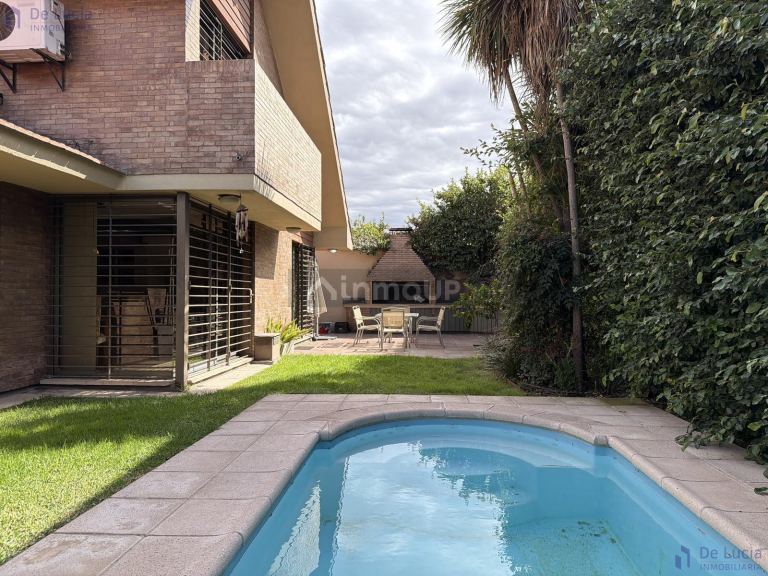Casa en Venta en Guaymallen, Mendoza - USD 250.000 | Inmoup - 24