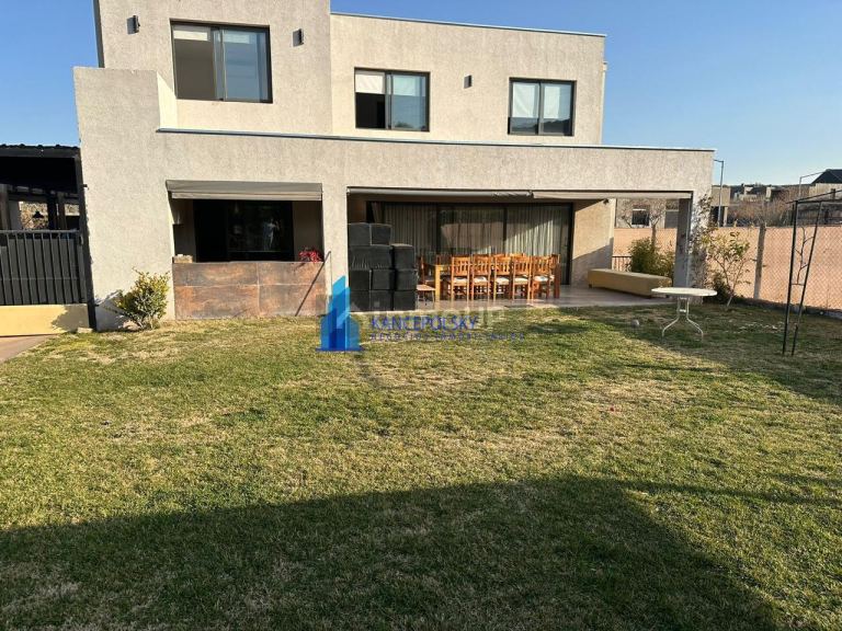 Casa en Venta en Lujan de Cuyo, Mendoza