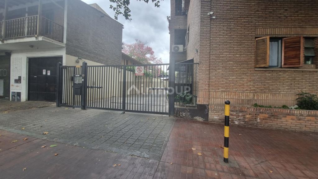 Cochera en Venta en Godoy Cruz, Mendoza