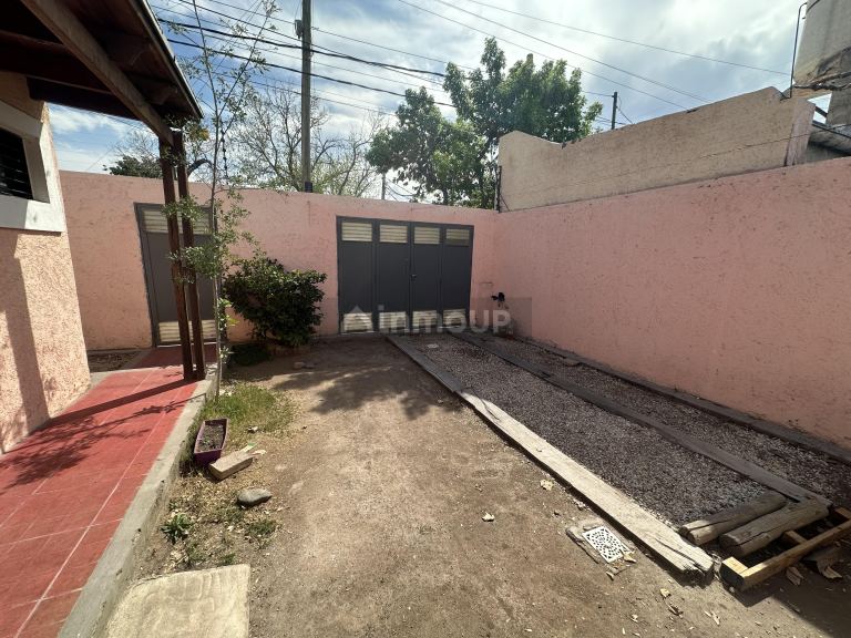 Casa en Alquiler en Guaymallen, Mendoza - $ 700.000 | Inmoup - 2